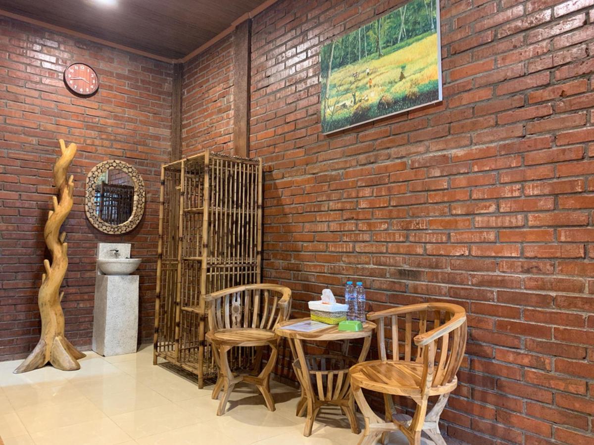 Budi Bambu Homestay Yogyakarta Bangunjiwo Mitra Reddoorz Jarakan Ngoại thất bức ảnh